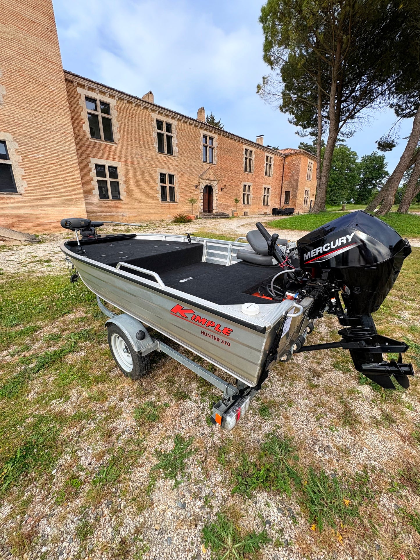 Moteur Mercury F15 EFI 15 CV sur barque Kimple 370 Hunter