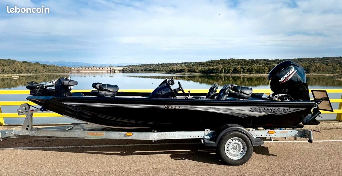 Remorque Sansaloni CE sous le bass boat Ranger RT 178
