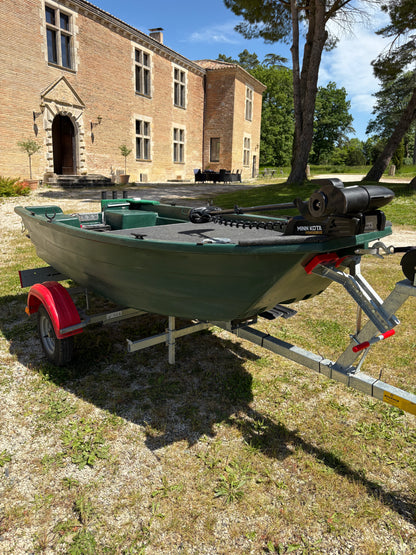 Barque Armor 320 pontée Bass Boat